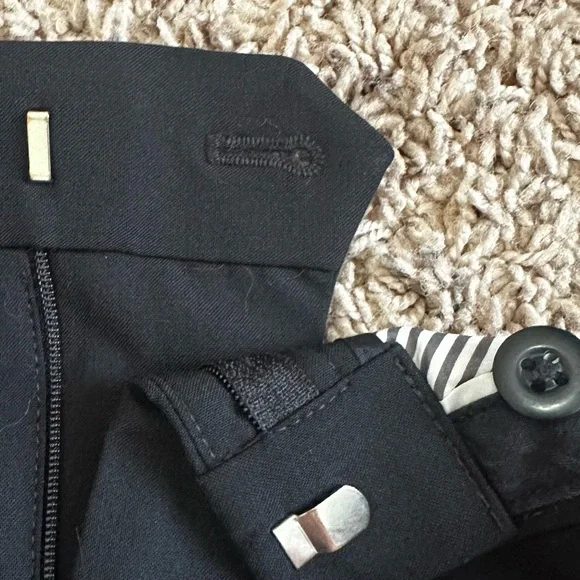 Banana republic, black slacks, size 10L, made with soft but strong material - Picture 6 of 7